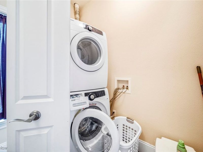 4699 Lake Rd, Unit 401, Geneva on the Lake, OH 44041 Photo 23