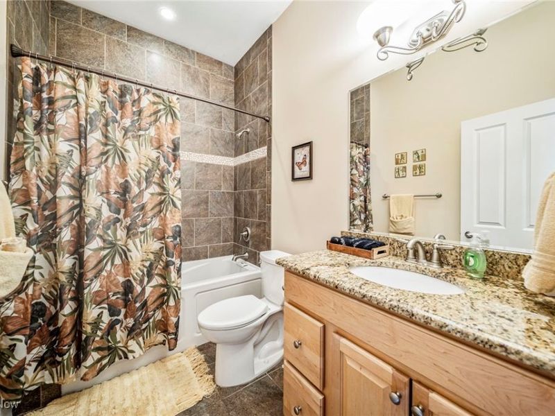 4699 Lake Rd, Unit 401, Geneva on the Lake, OH 44041 Photo 24