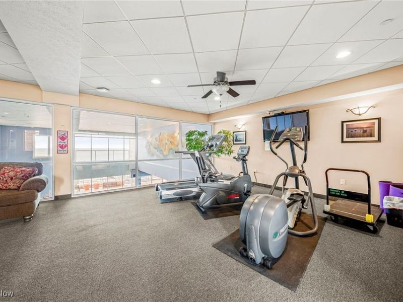 4699 Lake Rd, Unit 401, Geneva on the Lake, OH 44041 Photo 31