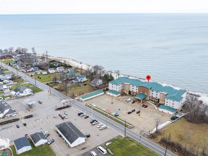 4699 Lake Rd, Unit 401, Geneva on the Lake, OH 44041 Photo 36