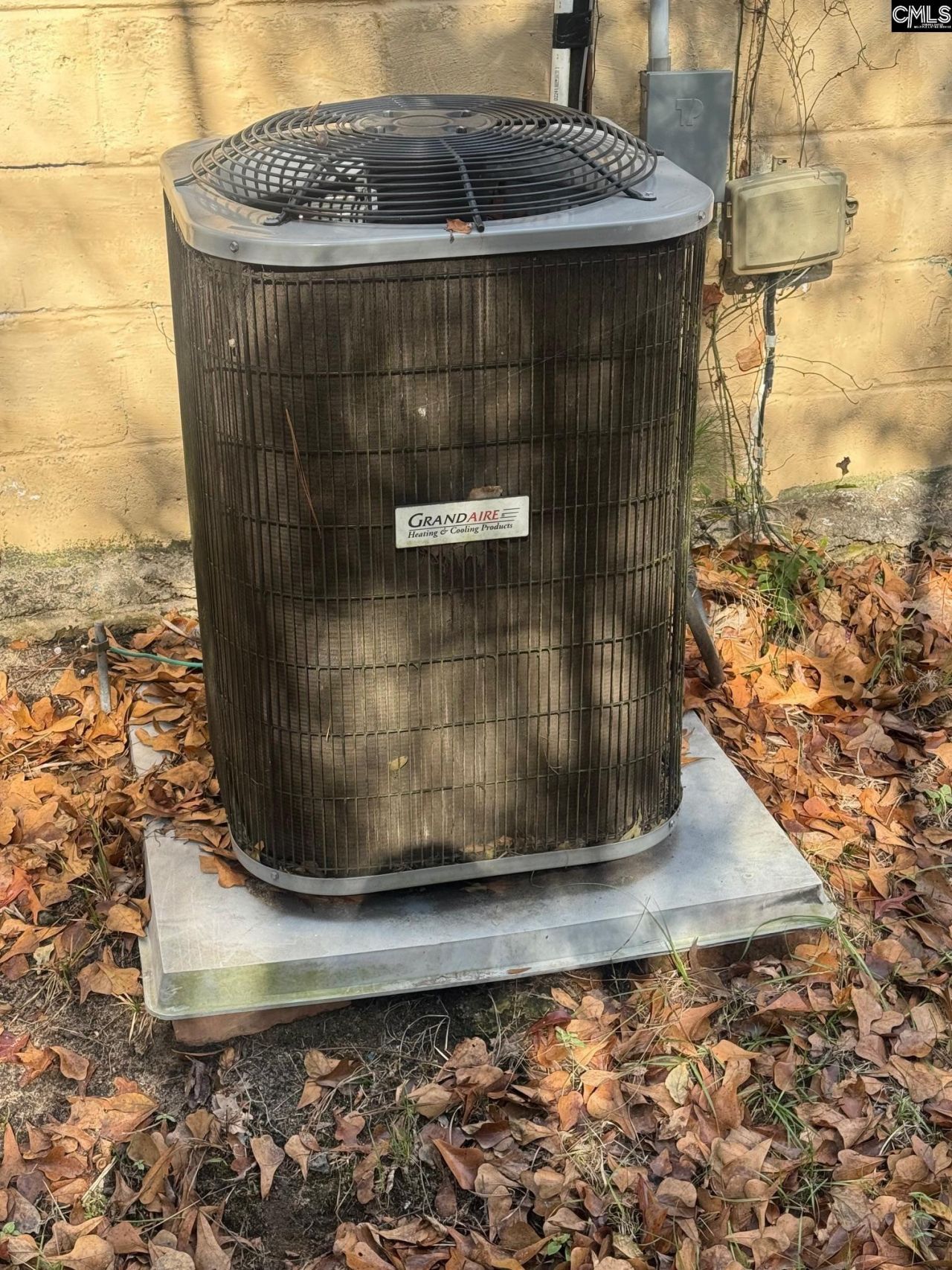 7861 Lone Drive Photo 6