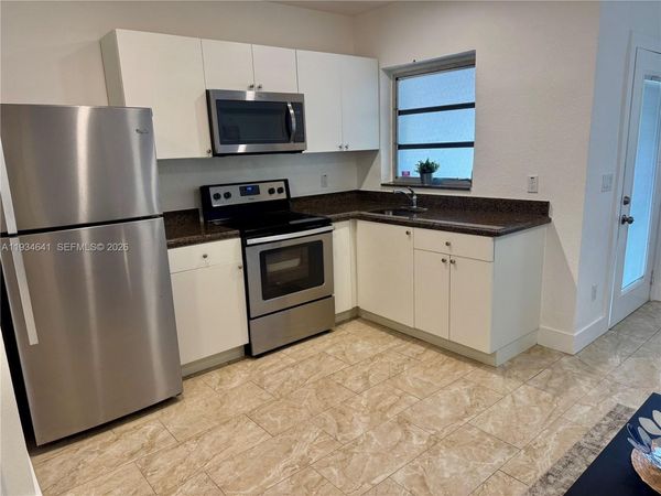 1648 Washington St, Unit 1-2, Hollywood, FL 33020