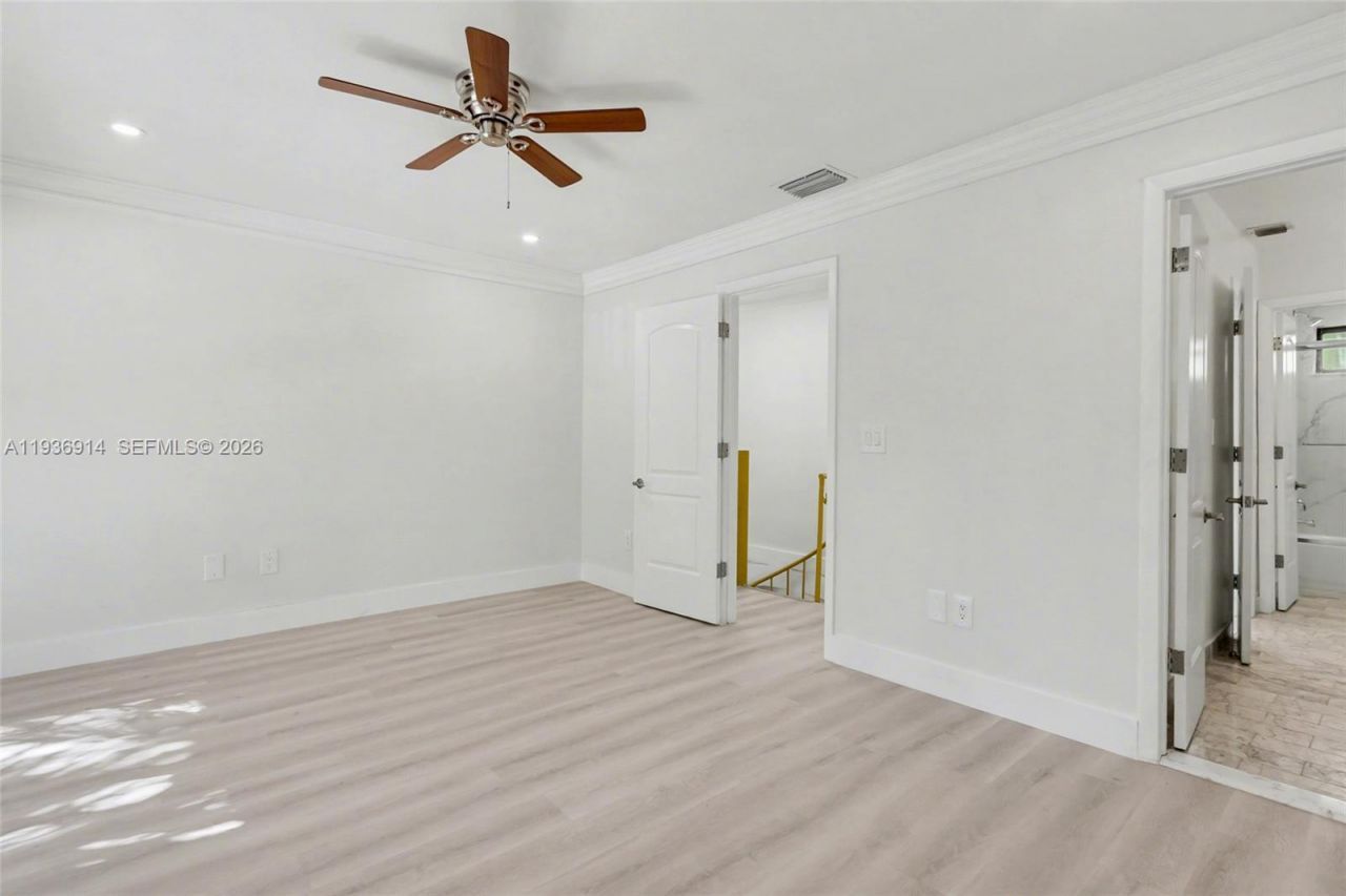 523 NE 38th St, Unit 6, Miami, FL 33137 Photo