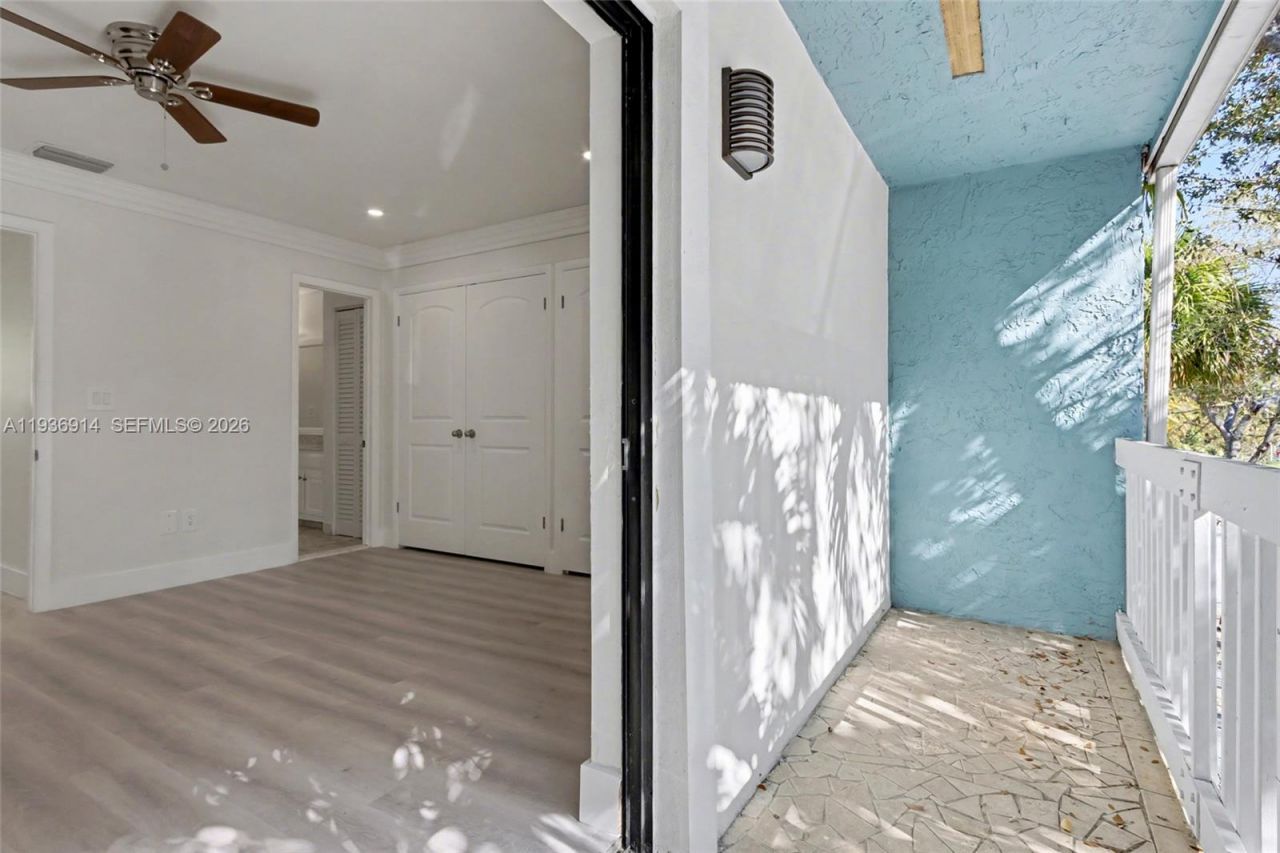 523 NE 38th St, Unit 6, Miami, FL 33137 Photo