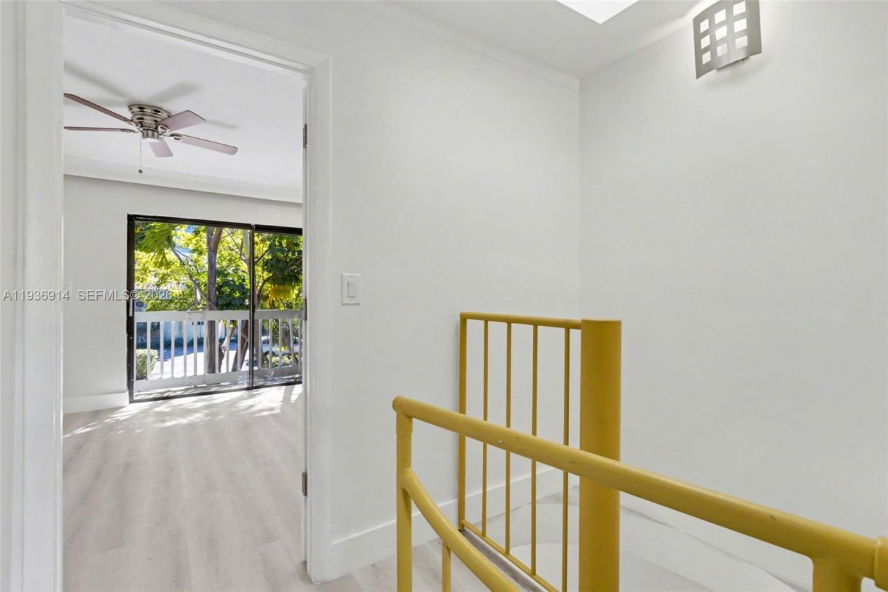 523 NE 38th St, Unit 6, Miami, FL 33137 Photo