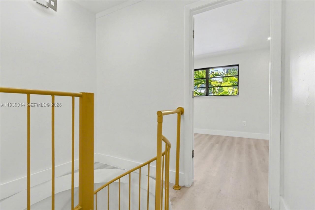 523 NE 38th St, Unit 6, Miami, FL 33137 Photo