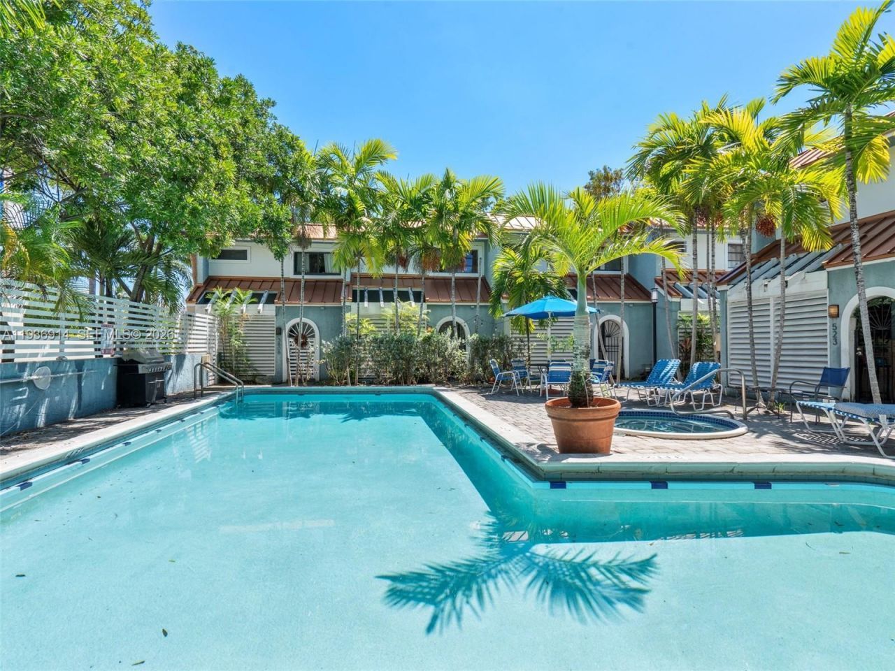 523 NE 38th St, Unit 6, Miami, FL 33137 Photo