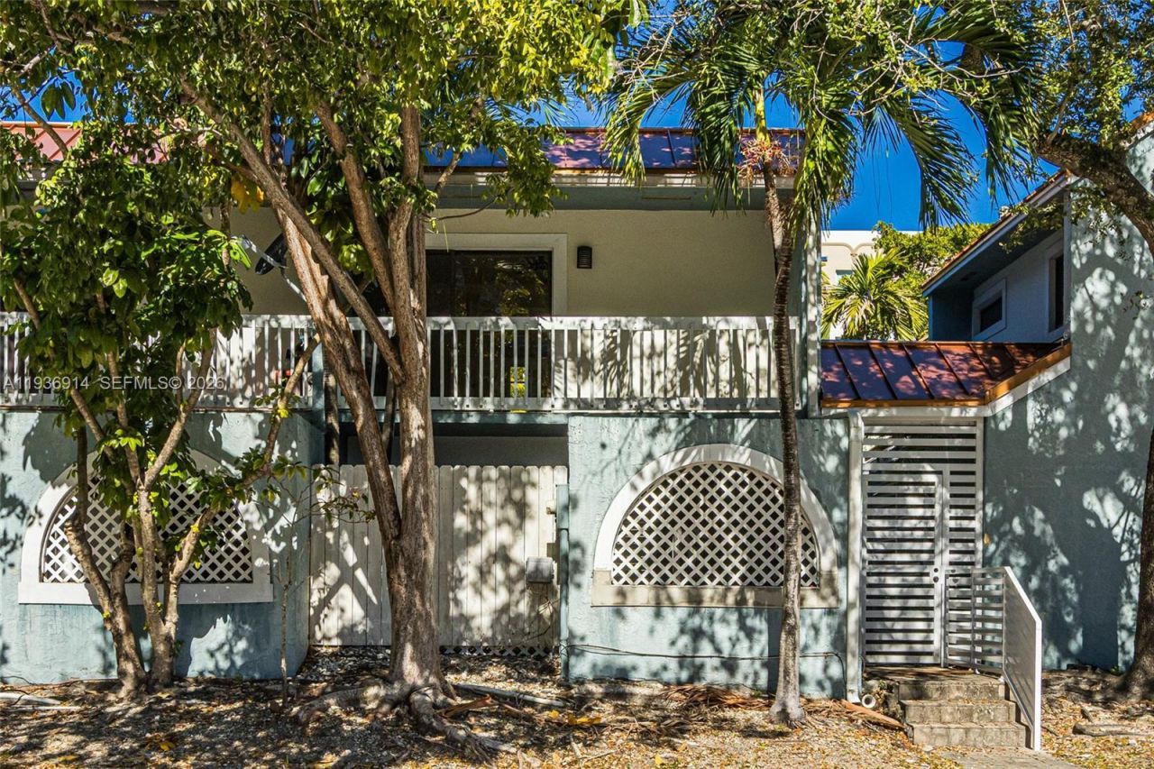 523 NE 38th St, Unit 6, Miami, FL 33137 Photo