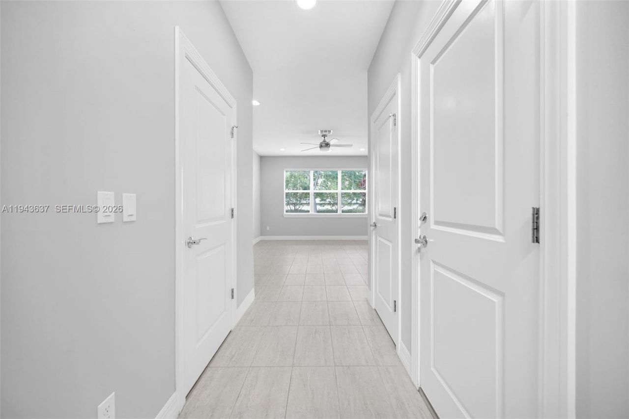 964 Banyan Dr, Hollywood, FL 33021 Photo