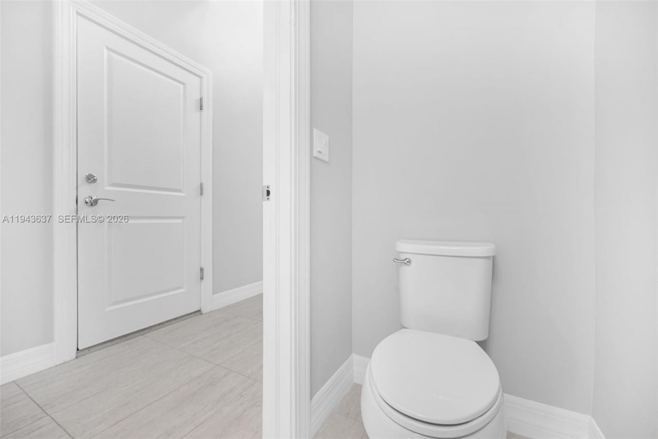 964 Banyan Dr, Hollywood, FL 33021 Photo