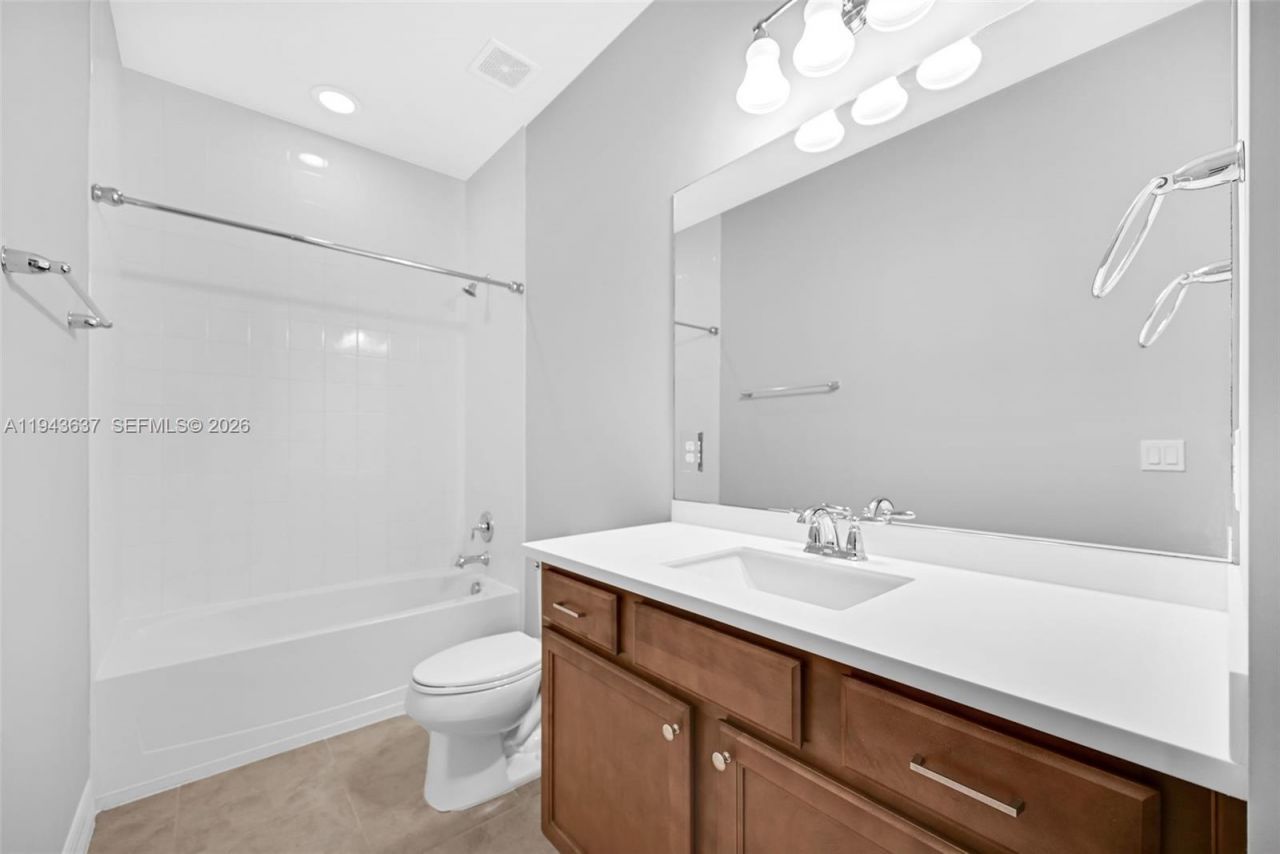 964 Banyan Dr, Hollywood, FL 33021 Photo