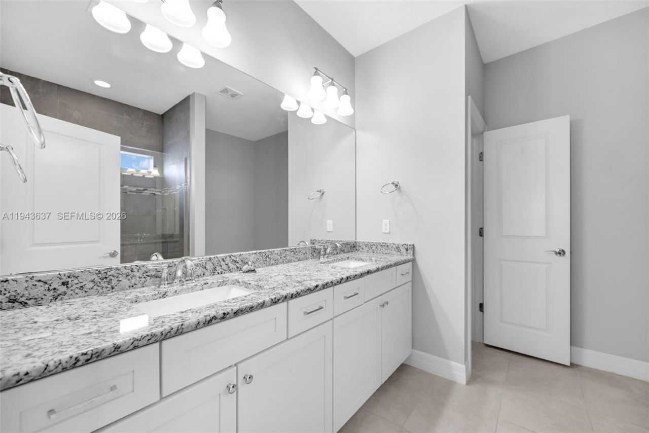 964 Banyan Dr, Hollywood, FL 33021 Photo