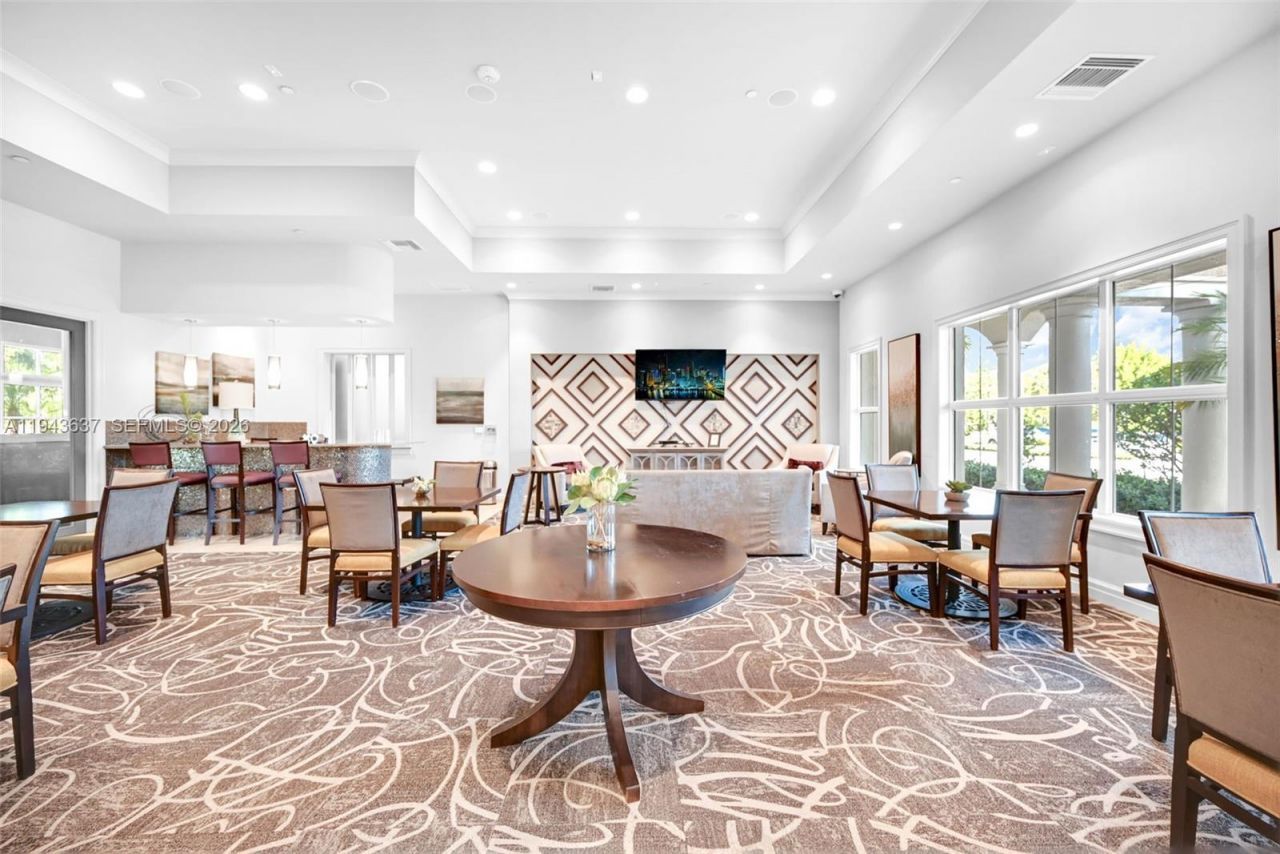 964 Banyan Dr, Hollywood, FL 33021 Photo