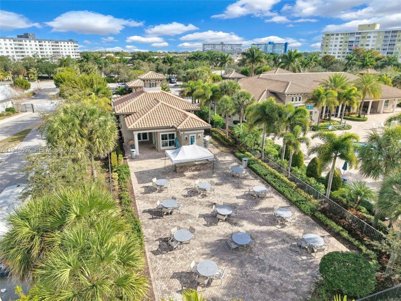 964 Banyan Dr, Hollywood, FL 33021 Photo