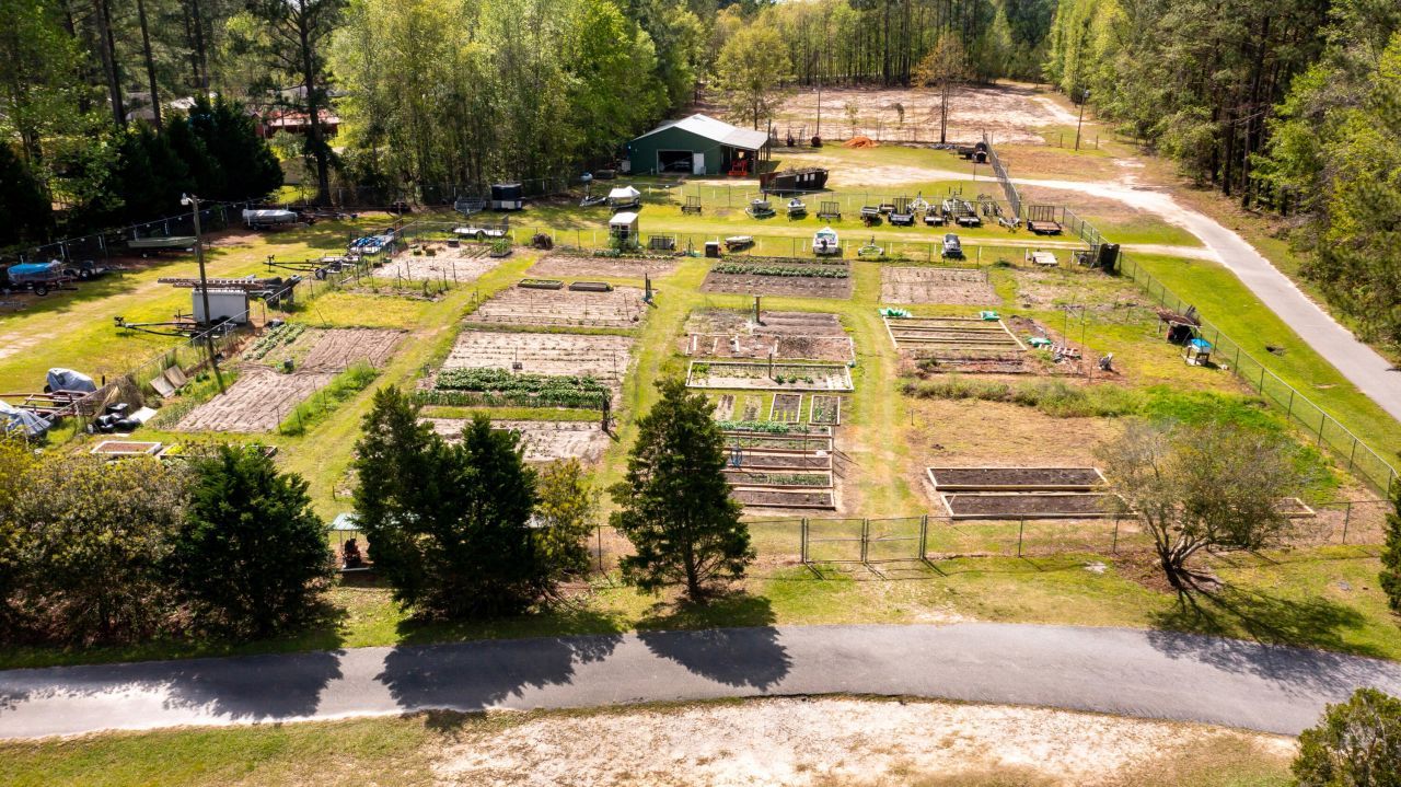 21 Fairway Drive Photo 9