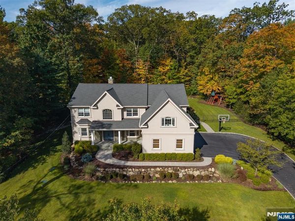 7 Brookside Drive, Upper Saddle River, NJ 07458