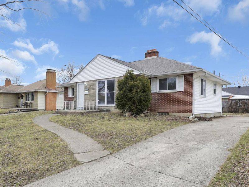 2692 Regina Avenue, Columbus, OH 43204 Photo 4