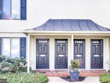 411 W CONESTOGA ROAD, Unit 27, DEVON, PA 19333