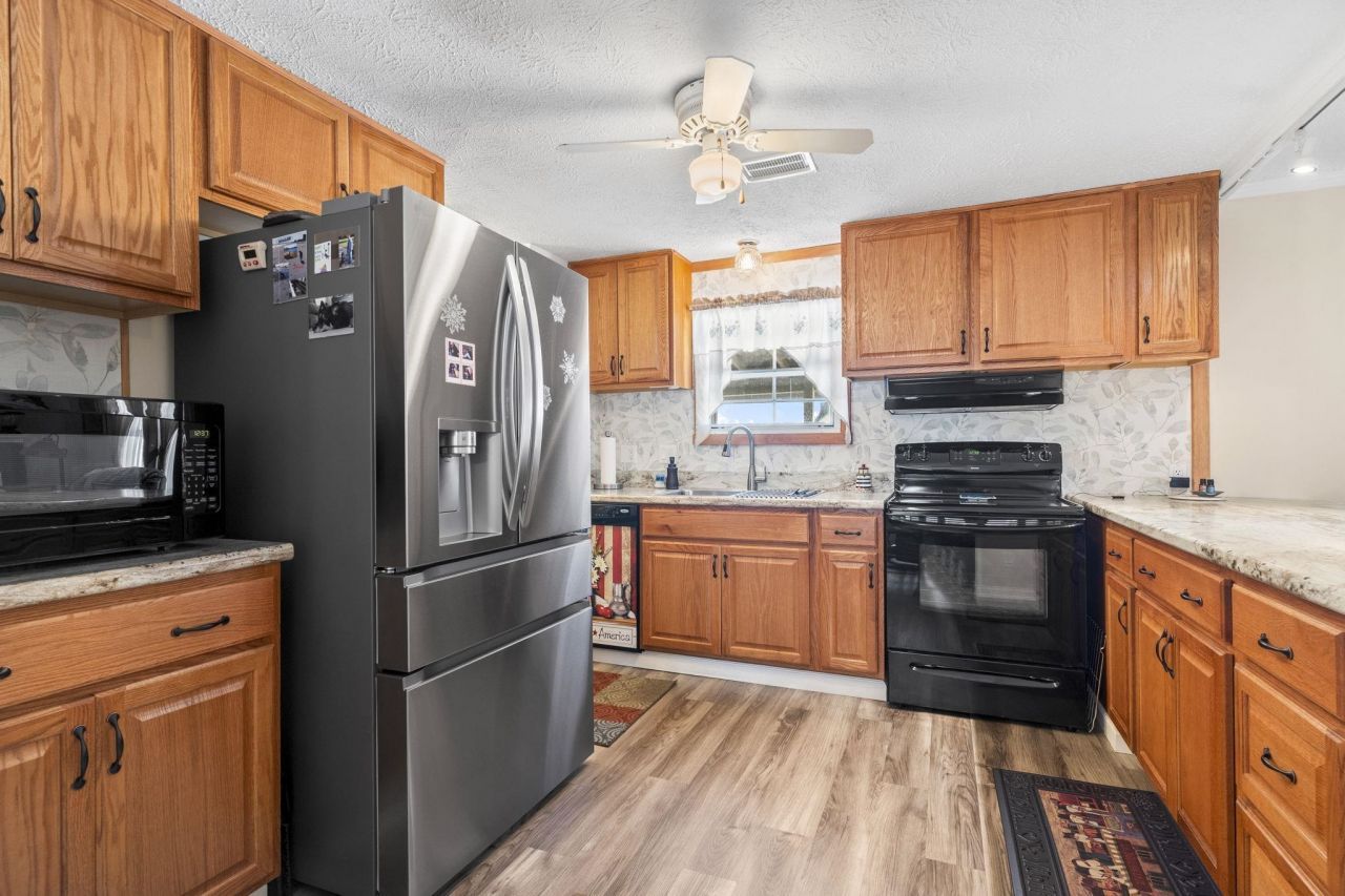 1664 Cygnus Dr. Photo 13