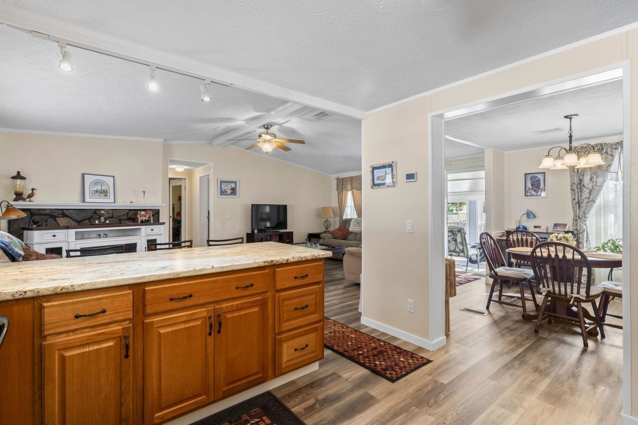 1664 Cygnus Dr. Photo 15