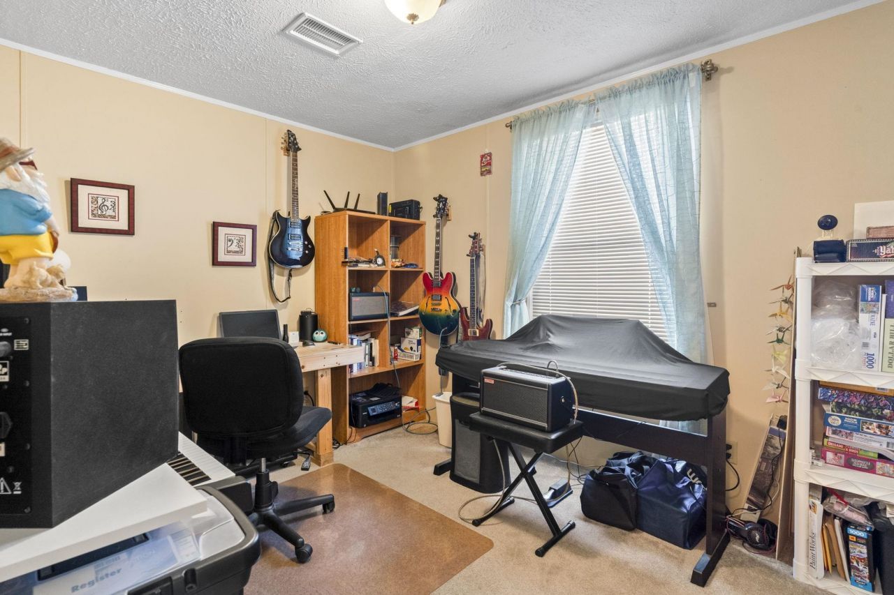 1664 Cygnus Dr. Photo 20