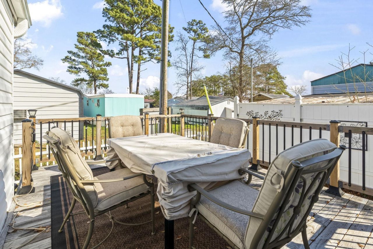 1664 Cygnus Dr. Photo 33