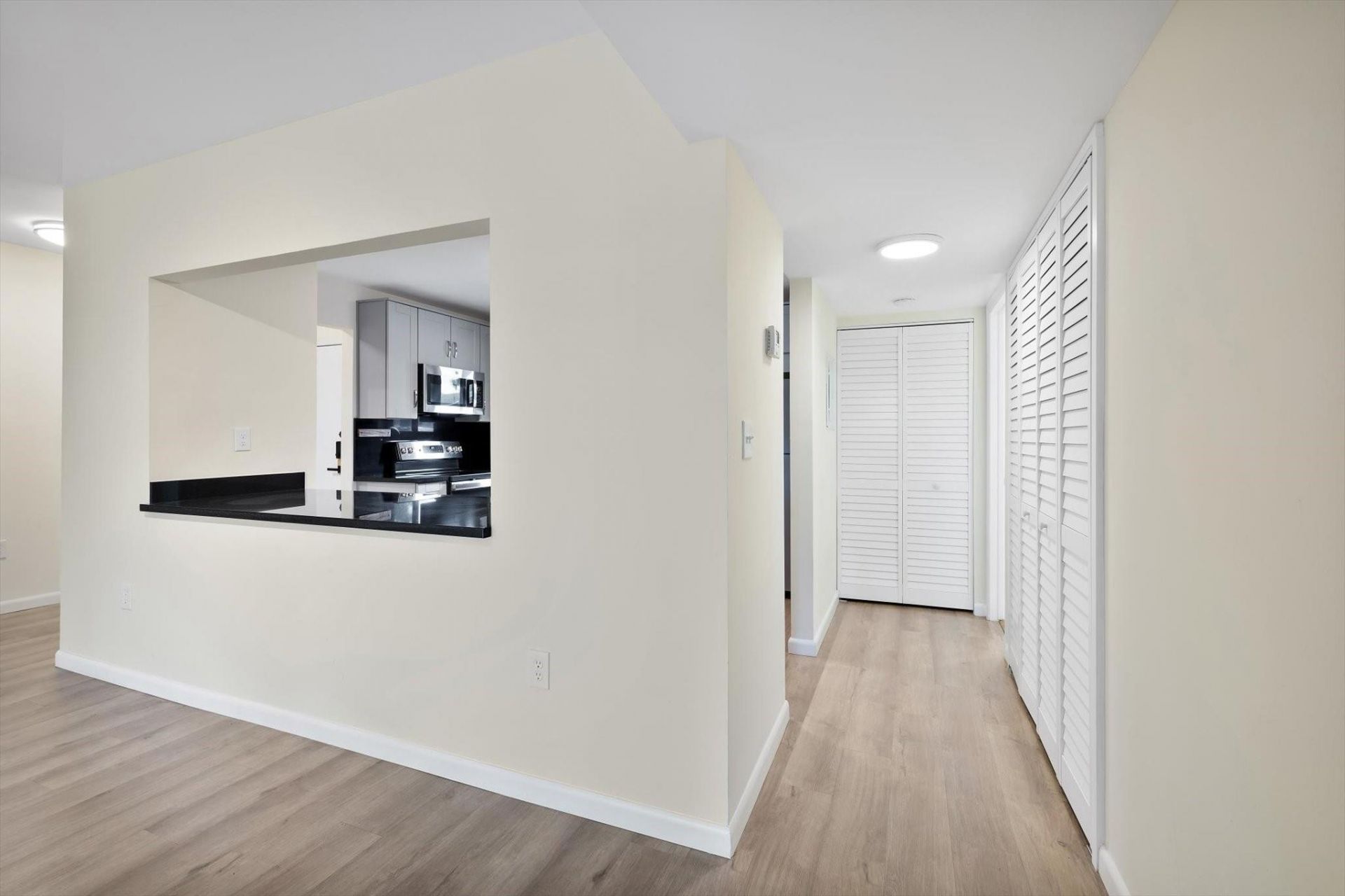 19986 NE 5th Court, Unit 4D, Miami, FL 33179 Photo