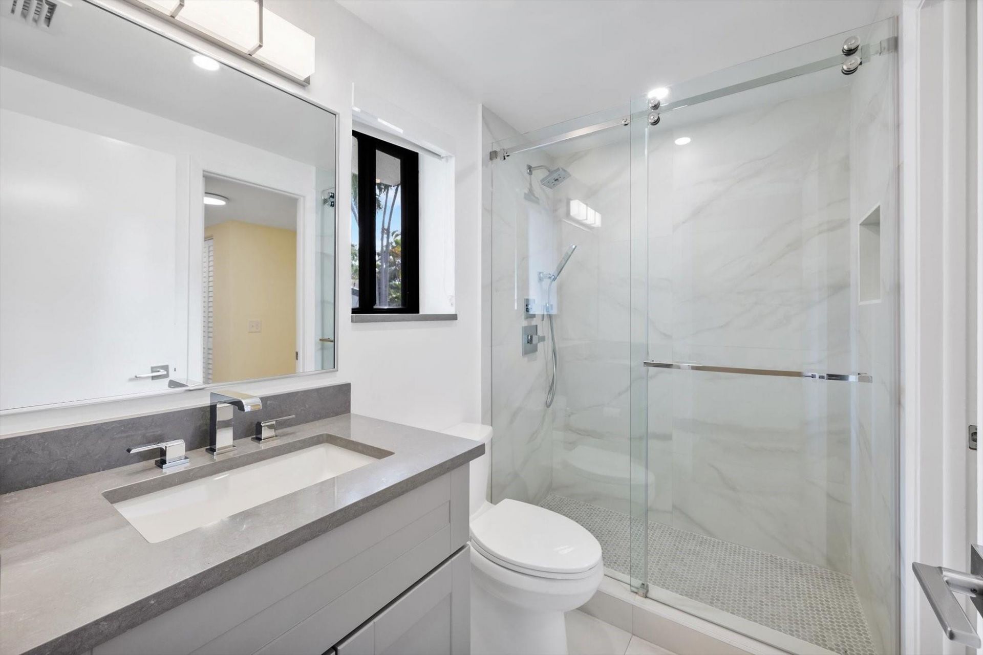 19986 NE 5th Court, Unit 4D, Miami, FL 33179 Photo