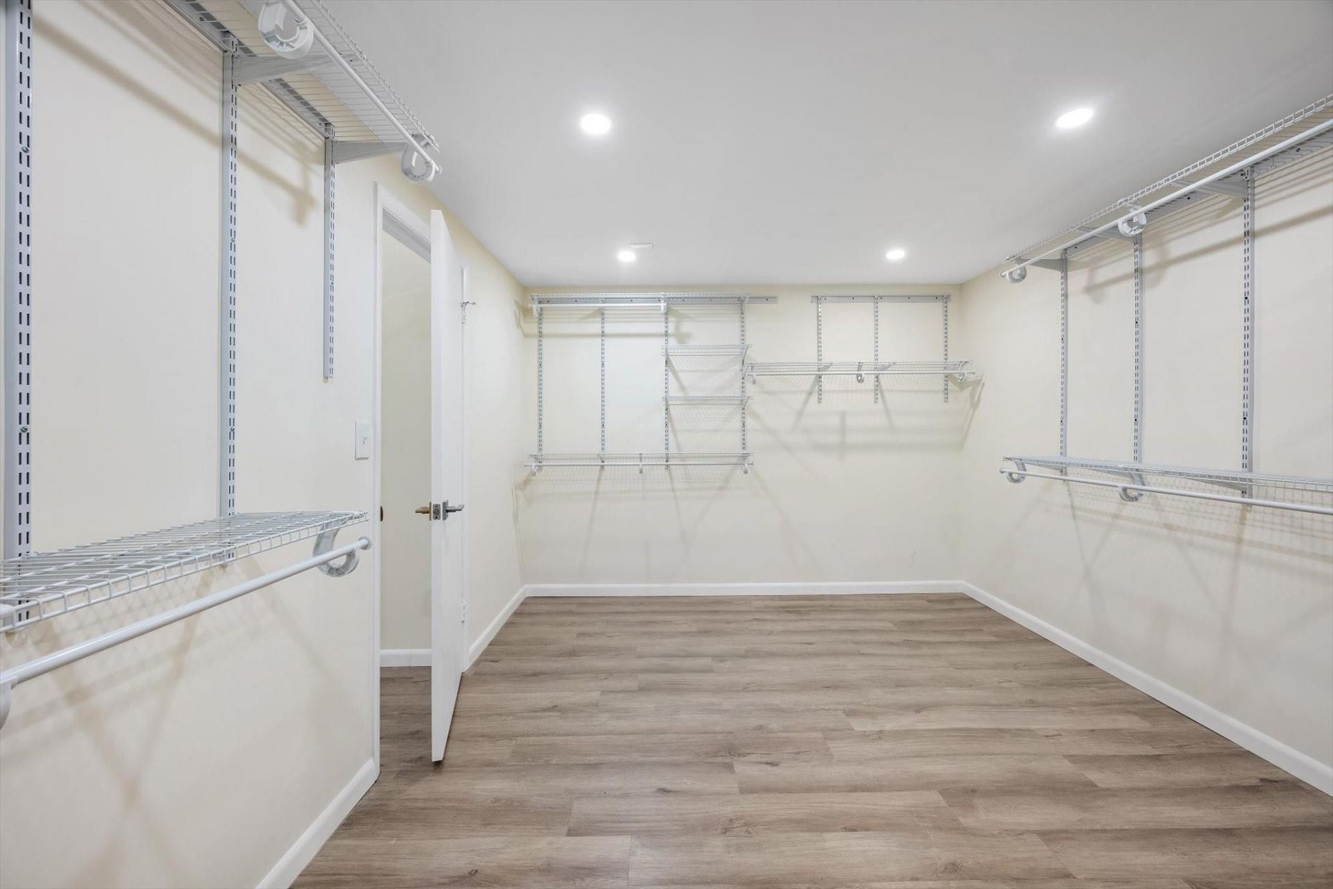 19986 NE 5th Court, Unit 4D, Miami, FL 33179 Photo