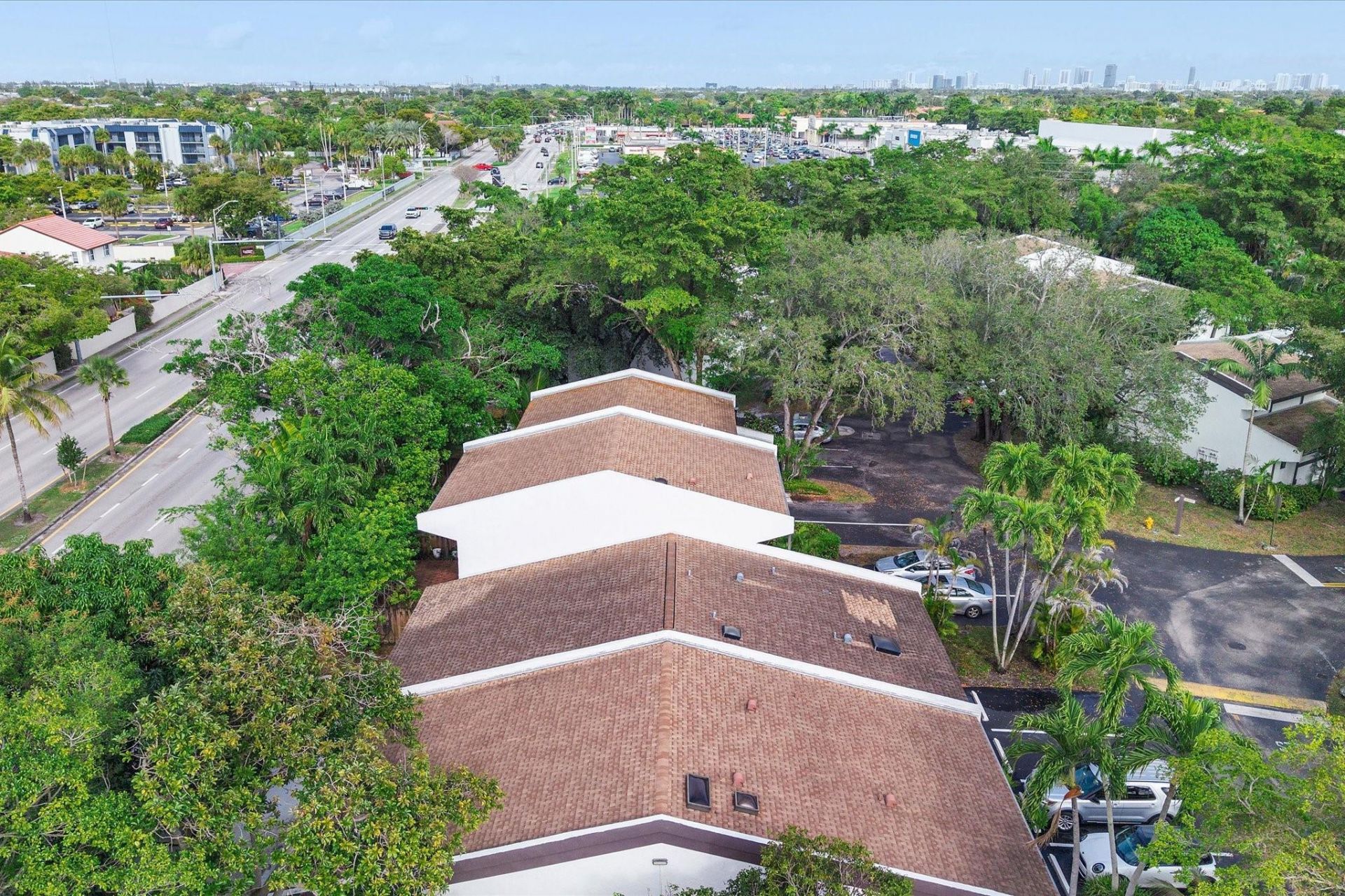 19986 NE 5th Court, Unit 4D, Miami, FL 33179 Photo