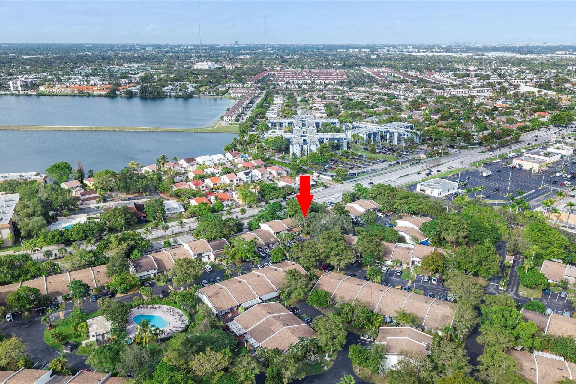 19986 NE 5th Court, Unit 4D, Miami, FL 33179 Photo