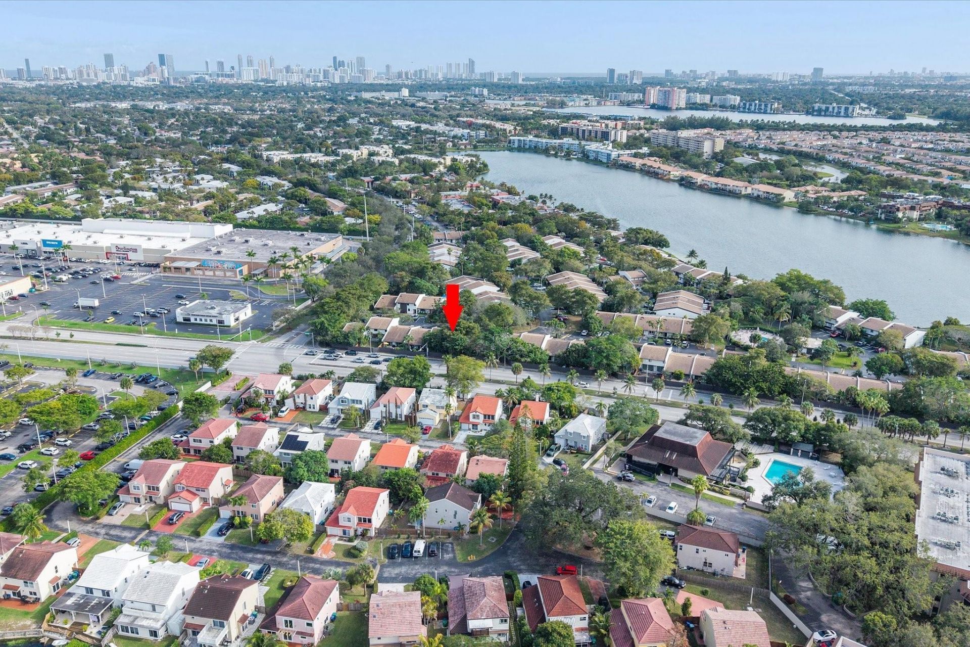 19986 NE 5th Court, Unit 4D, Miami, FL 33179 Photo