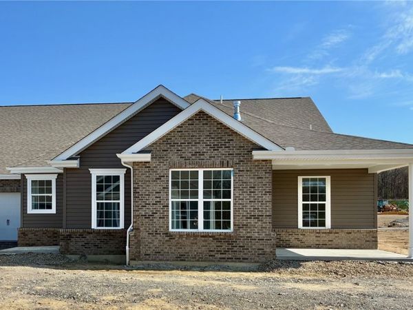 109 Independence Drive, Unit 108C, Cabot, PA 16023