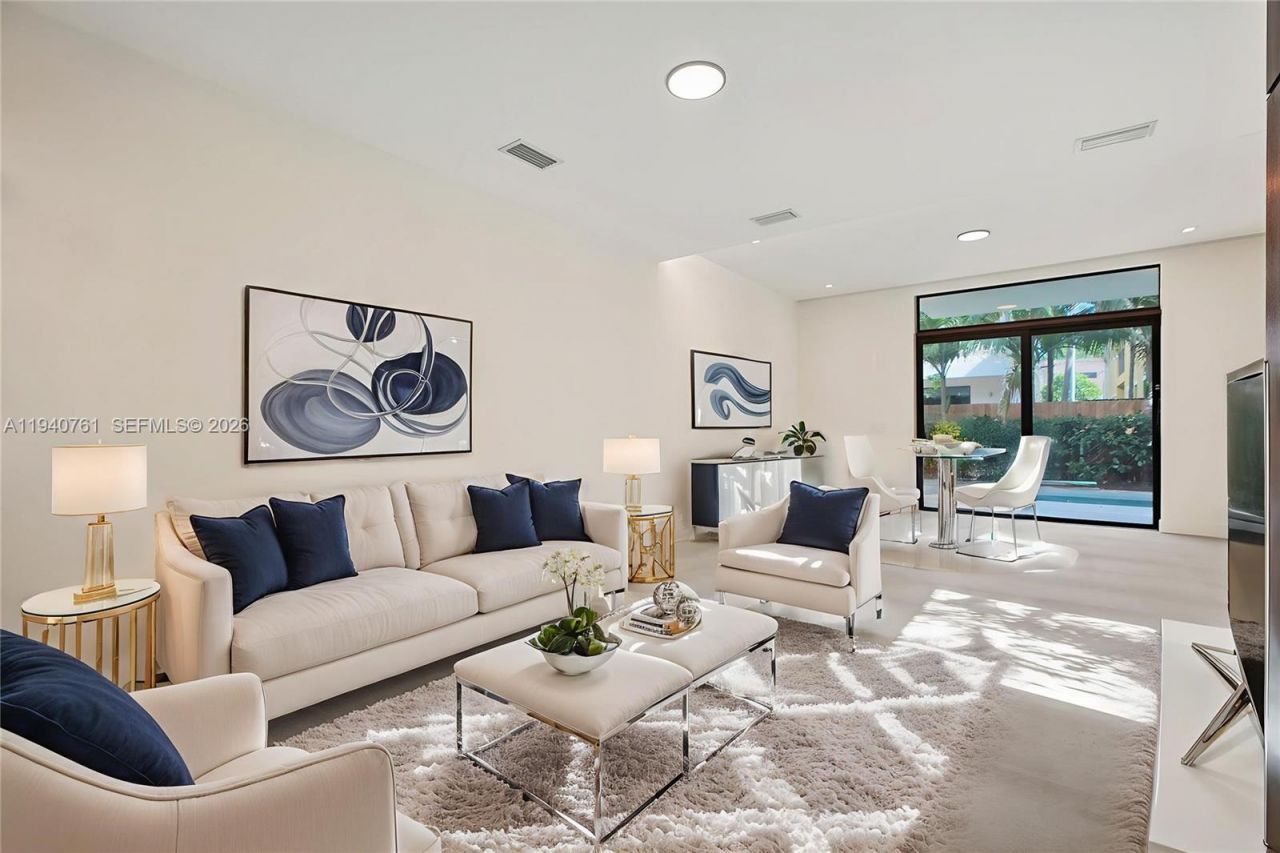 3071 Hibiscus St, Miami, FL 33133 Photo