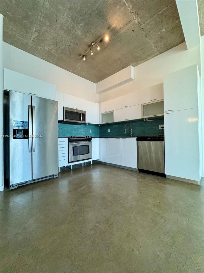 234 NE 3rd St, Unit LPH05, Miami, FL 33132 Photo