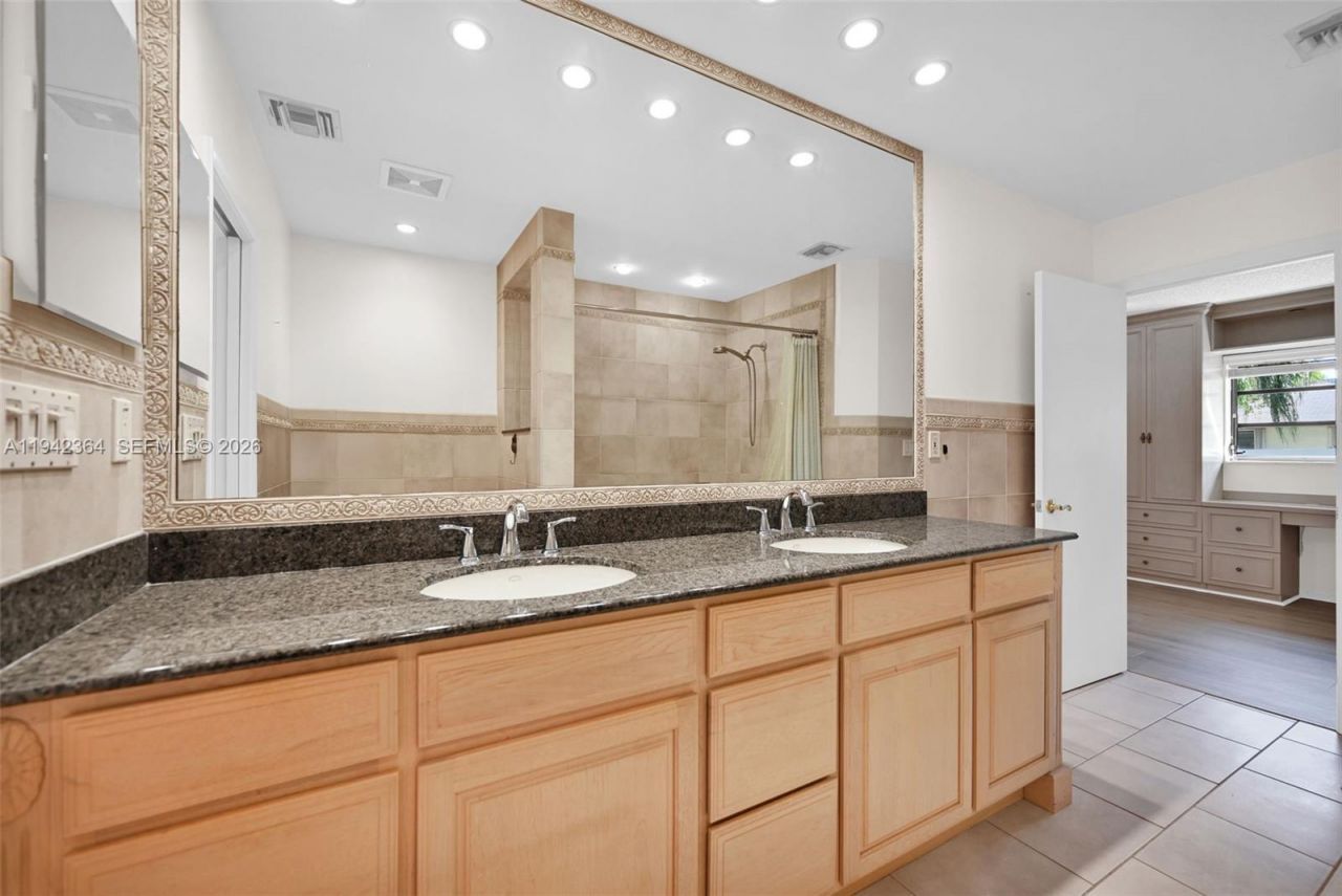 3951 NE 17th Ave, Unit 705, Pompano Beach, FL 33064 Photo