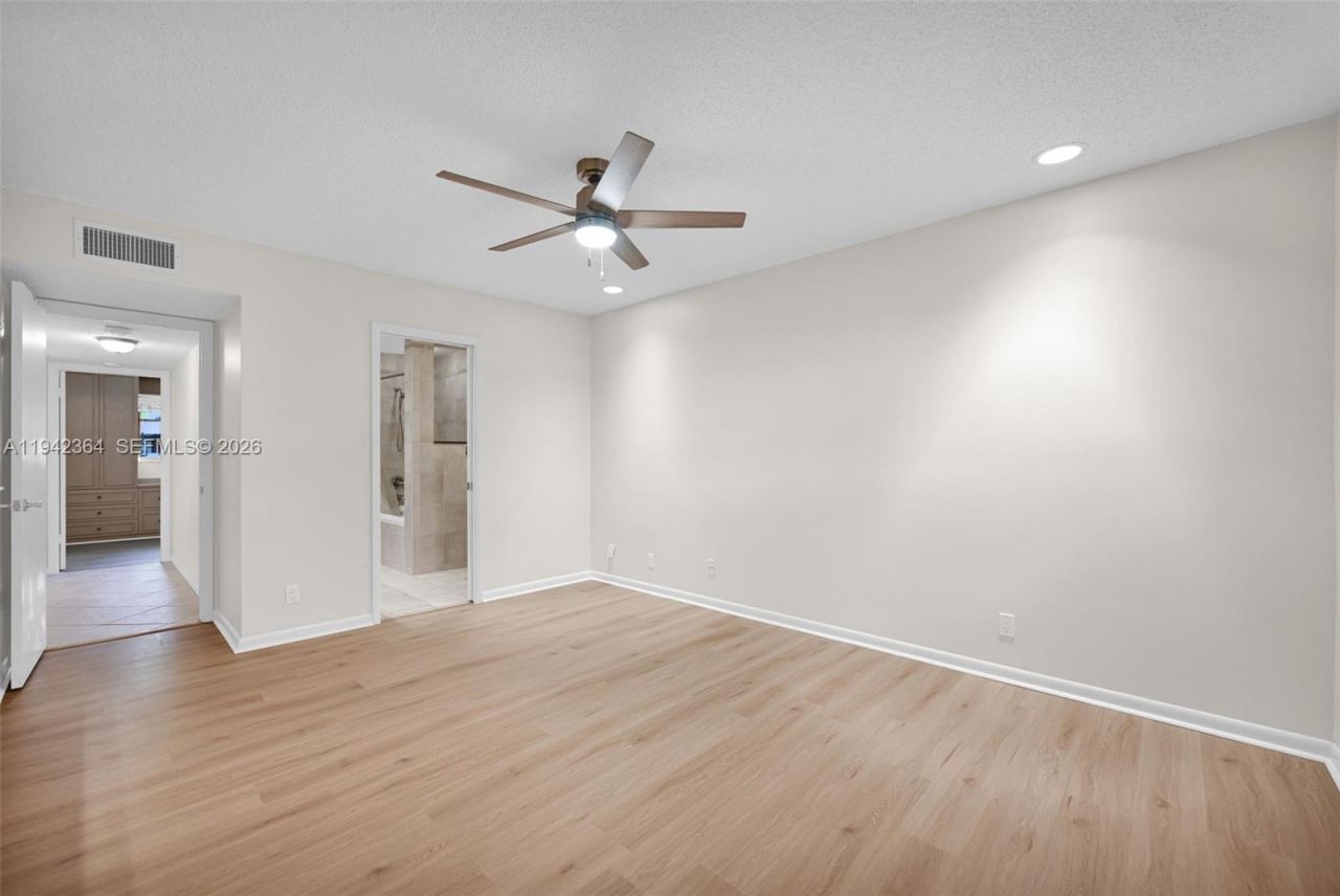 3951 NE 17th Ave, Unit 705, Pompano Beach, FL 33064 Photo