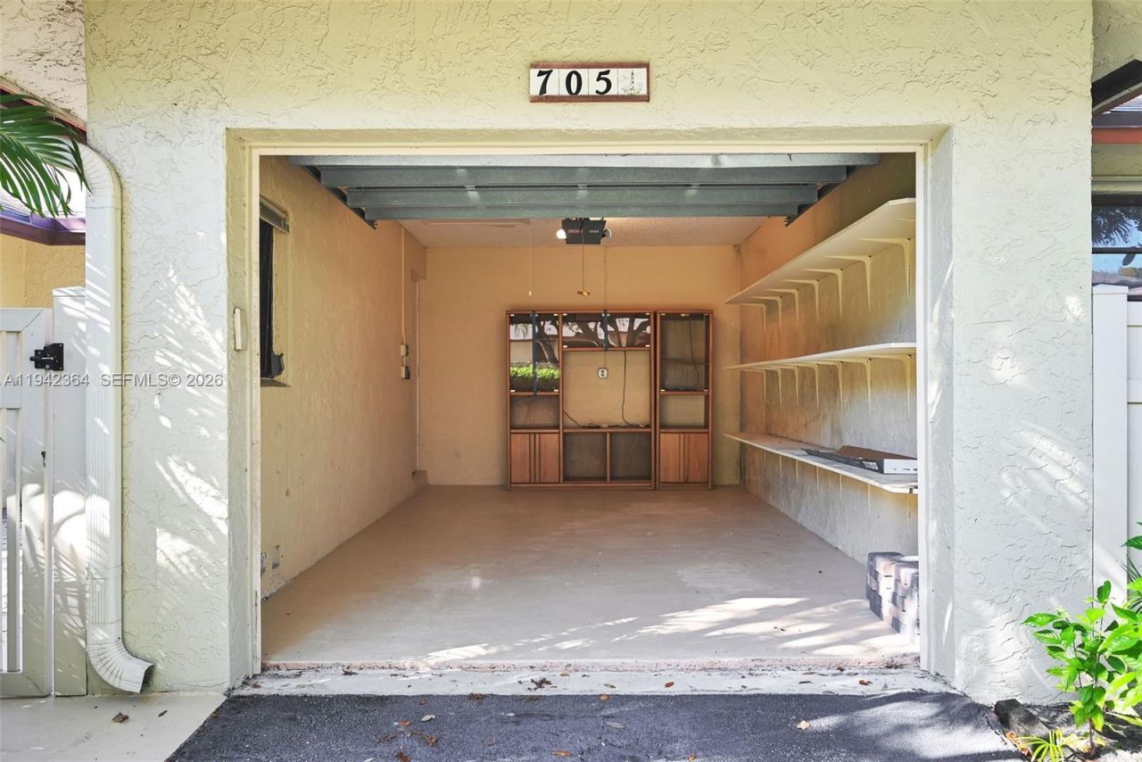 3951 NE 17th Ave, Unit 705, Pompano Beach, FL 33064 Photo