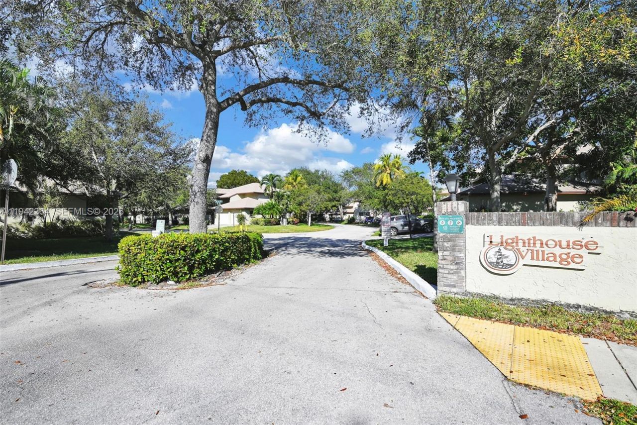 3951 NE 17th Ave, Unit 705, Pompano Beach, FL 33064 Photo