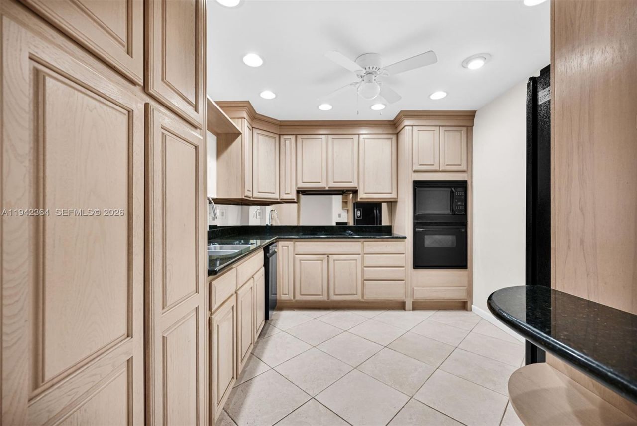 3951 NE 17th Ave, Unit 705, Pompano Beach, FL 33064 Photo