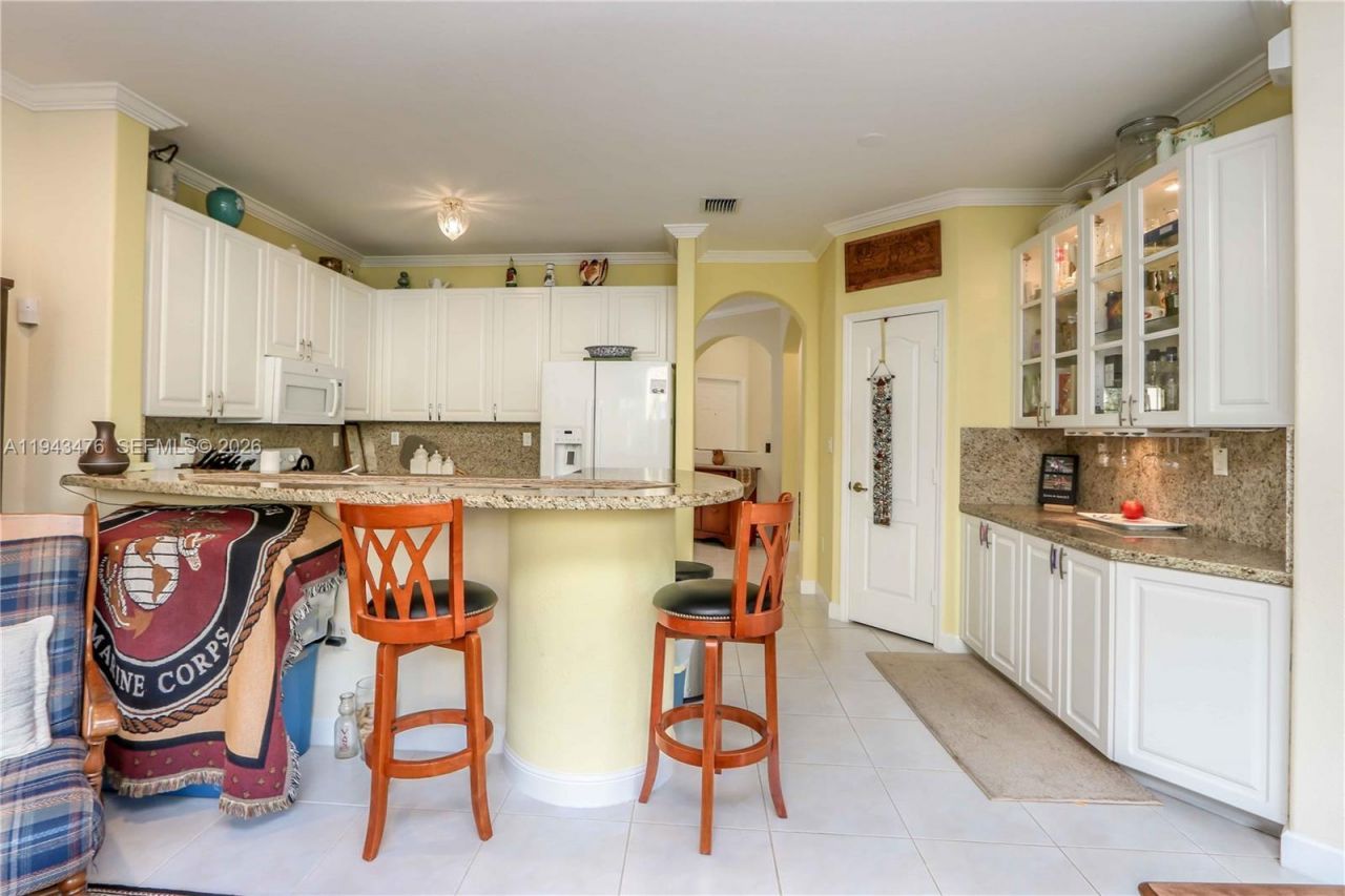 5542 NW 112th Ct, Doral, FL 33178 Photo