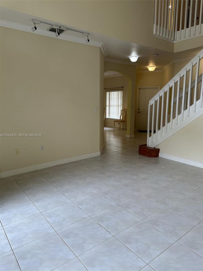 5542 NW 112th Ct, Doral, FL 33178 Photo