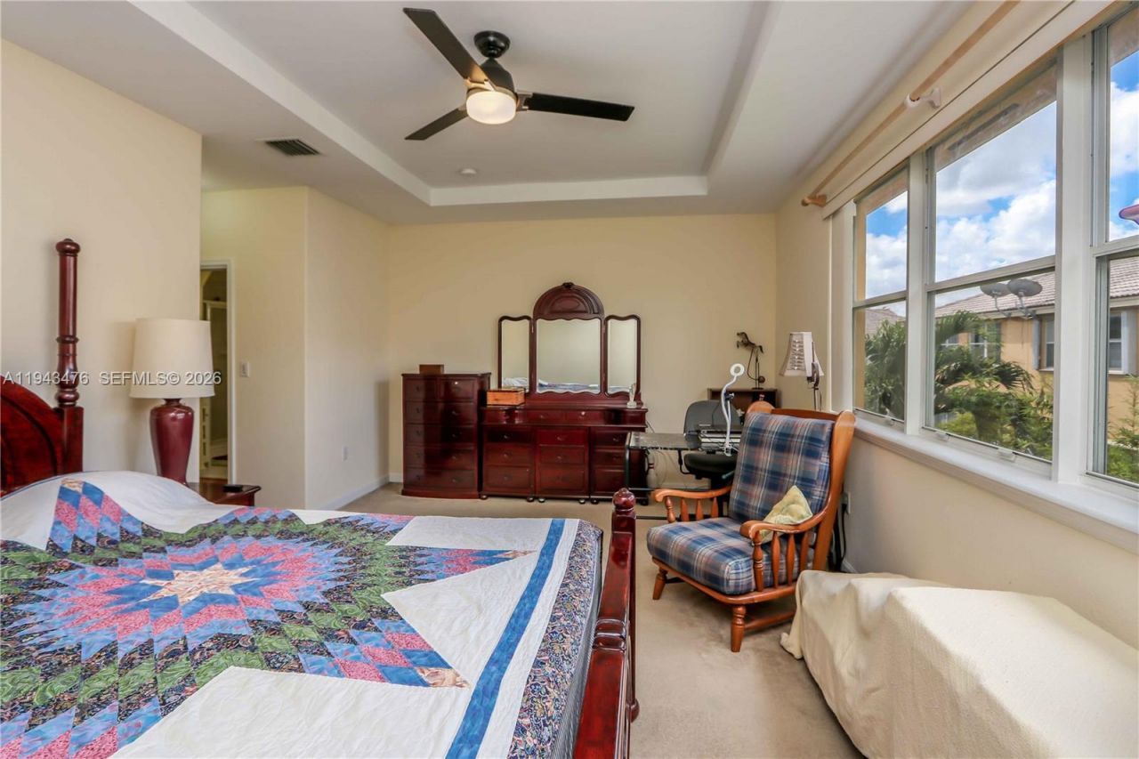 5542 NW 112th Ct, Doral, FL 33178 Photo