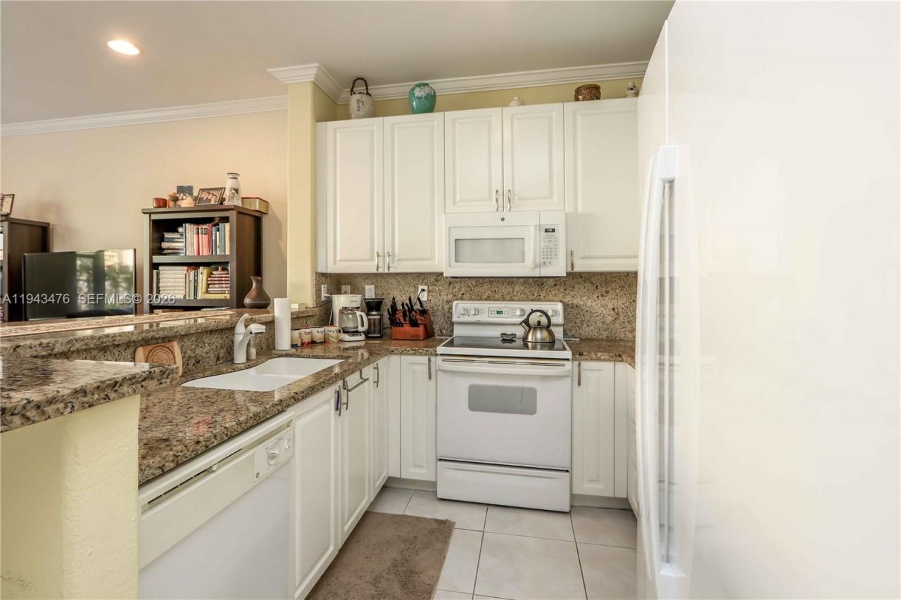 5542 NW 112th Ct, Doral, FL 33178 Photo