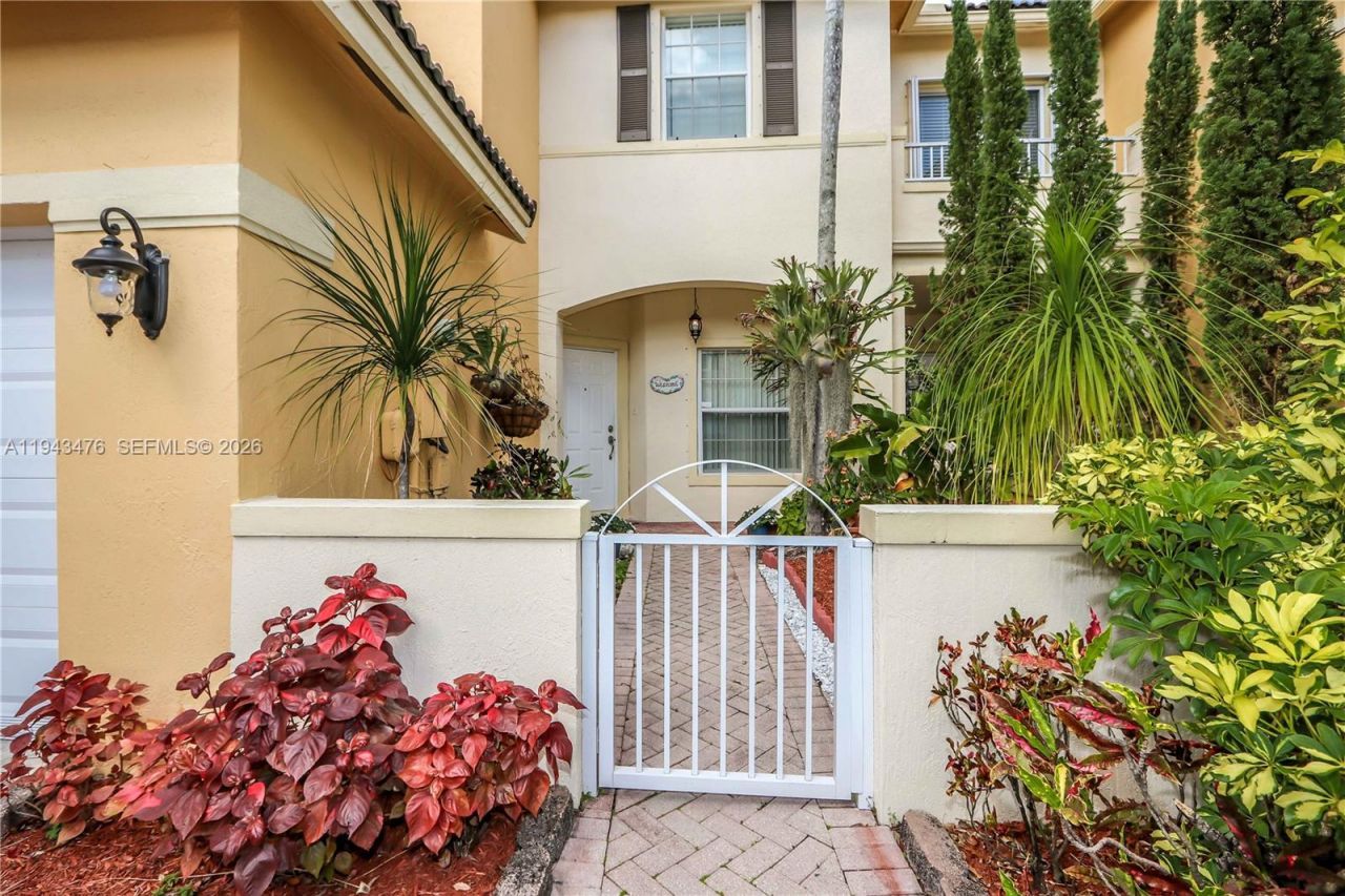 5542 NW 112th Ct, Doral, FL 33178 Photo