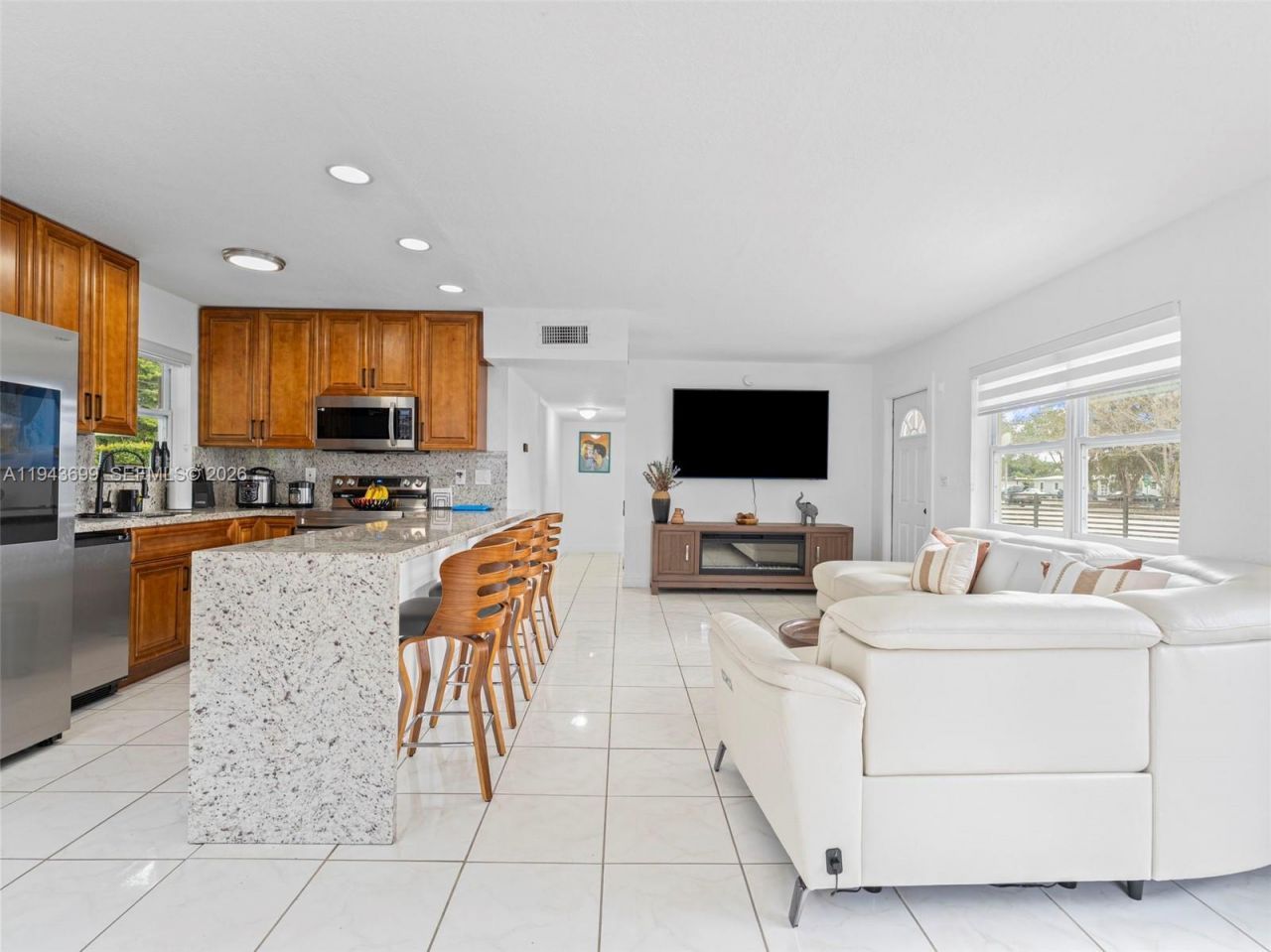 11401 SW 56th St , Miami, FL 33165 Photo