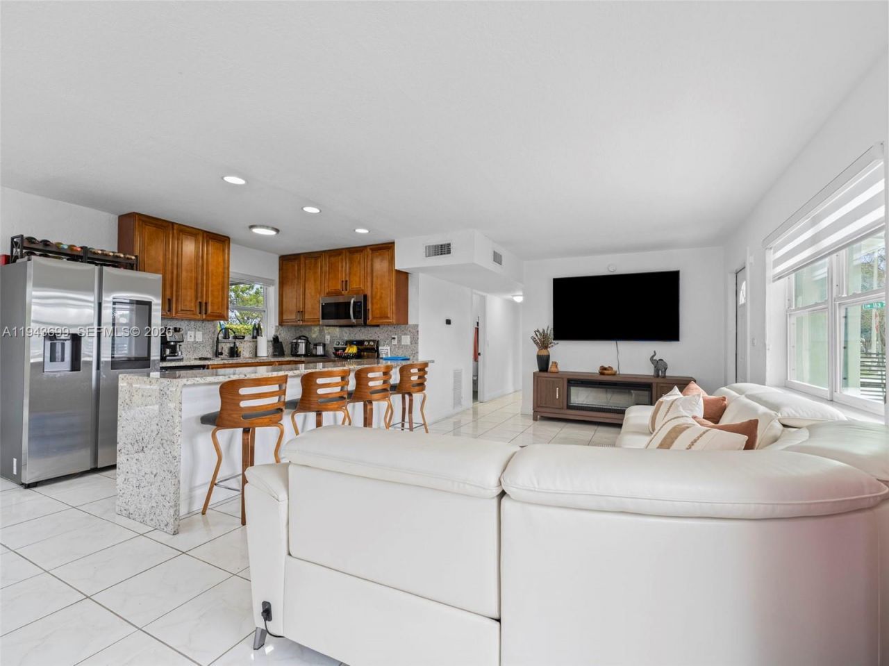 11401 SW 56th St , Miami, FL 33165 Photo