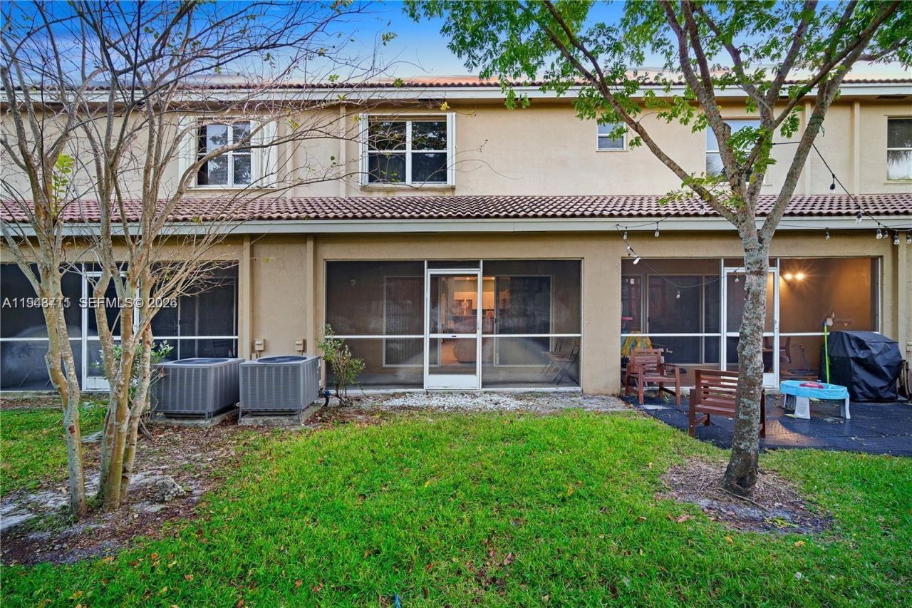 12111 SW 5th Ct, Unit ., Pembroke Pines, FL 33025 Photo