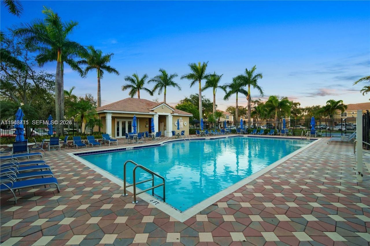 12111 SW 5th Ct, Unit ., Pembroke Pines, FL 33025 Photo