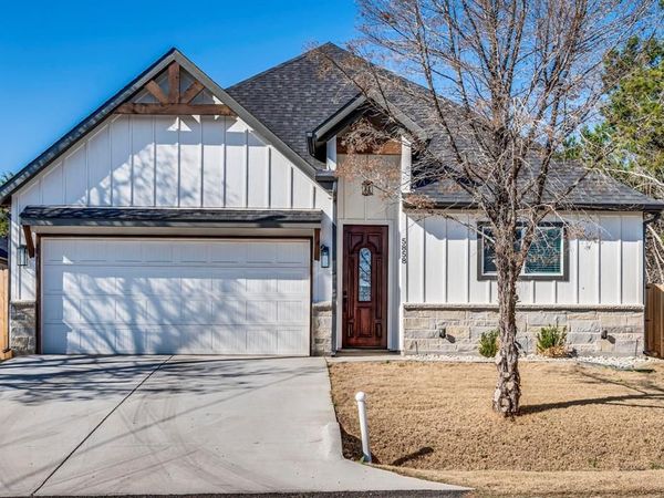5858 Black Pine Circle, Granbury, TX 76048